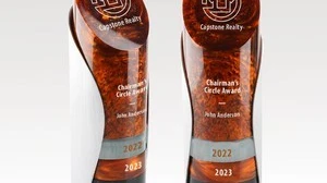 Minimalist vs. Grand: Modern Crystal Award Styles That Impress