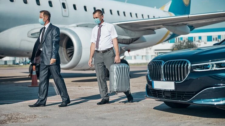 How Bloomington Black Limo Service Improves Your Luxury Airport Travel Experience