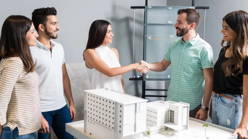 7 Benefits of Hiring Real Estate Agents in Lahore