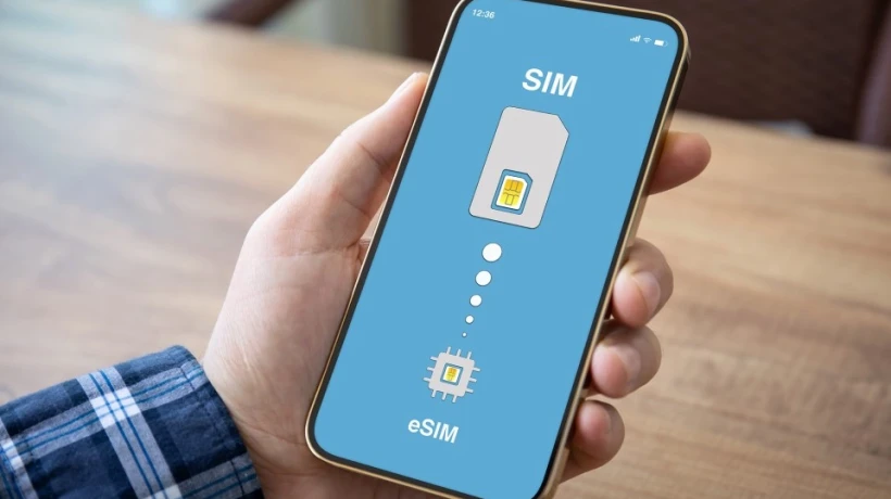 Why Travelers Buy an eSIM for Reliable Mobile Connectivity