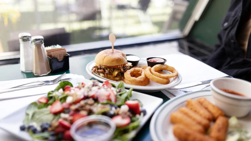 Easy Picks for Lunch and Dinner Around Sydney Food Scene