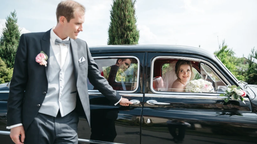What Are the Benefits of Using a Limo Service Today