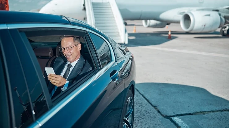 How Professional Chicago Car Service Ensures Timely Airport Arrivals