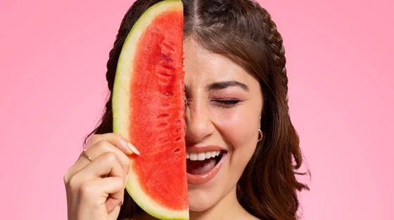 Melon lovers beware! Learn which people should avoid it.