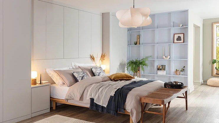 Five Ways a Divan Bed With Storage Solves Small Apartment Layouts