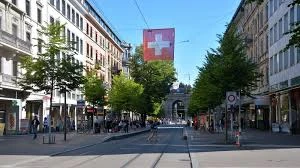Natürliche Behandlung Paradeplatz: Sanfte Ästhetik für ein frisches Hautbild