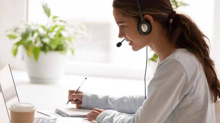 Is a Virtual Admin Assistant the Future of Work?
