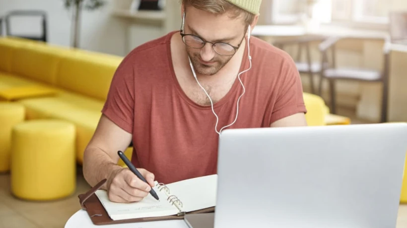 Understanding Online Learning Challenges in Modern Education