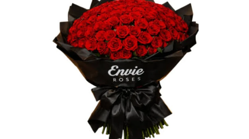 Best Flowers for Wedding Anniversary: Romantic Blooms That Make Every Year Unforgettable