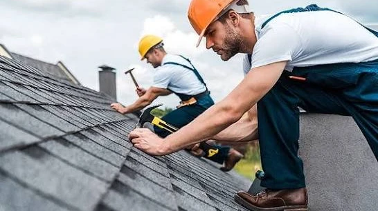 How Does Professional Help Benefit Missing Shingle Replacement?