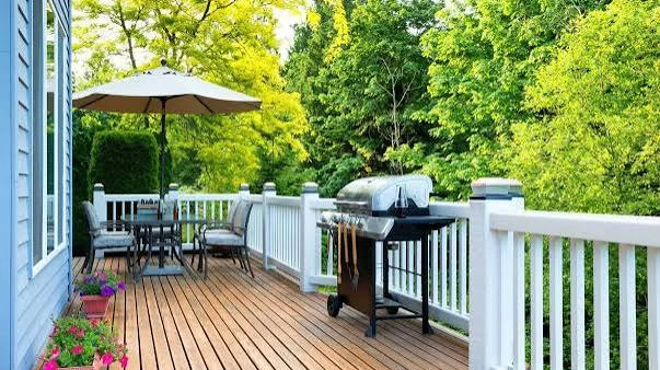 Deck and Fence Painters in Santa Rosa CA for Outdoor Spaces