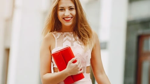 Best Escort Service Delhi for Comfortable and Private Companionship