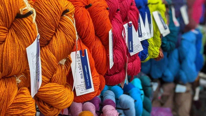 What Are the Best Gifts to Knit for Friends and Family?