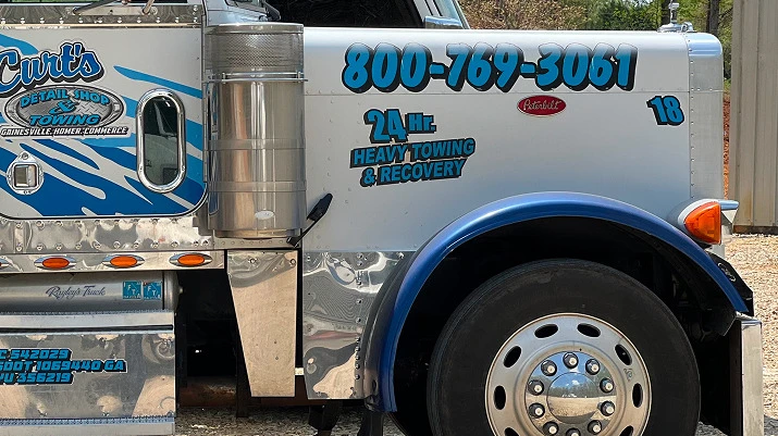Tow Truck Service: Reliable Heavy-Duty Towing and Recovery Solutions