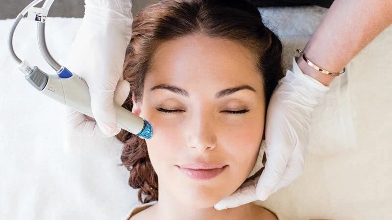 Can Hydrafacial Help Refresh Skin with Visible Signs of Aging?