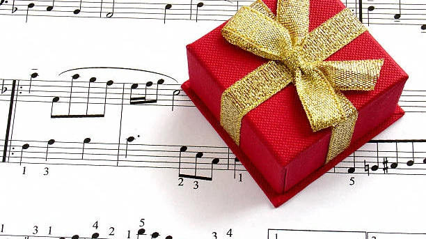 Custom Song Gift: Create a Meaningful Present They’ll Never Forget