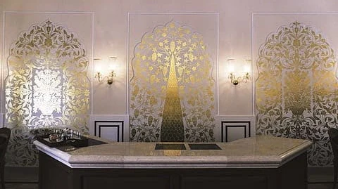 Reception Desk Dubai: A Guide to Choosing Functional Office Reception Furniture