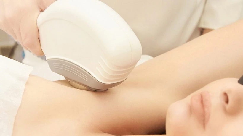 How do clinics calculate laser hair removal prices?